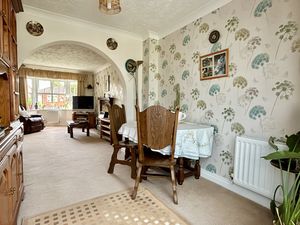 Dining Room- click for photo gallery